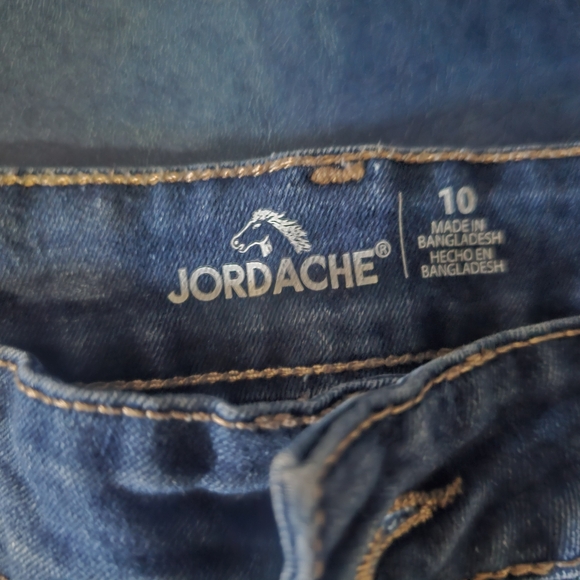 Jordache shorts - Picture 2 of 2